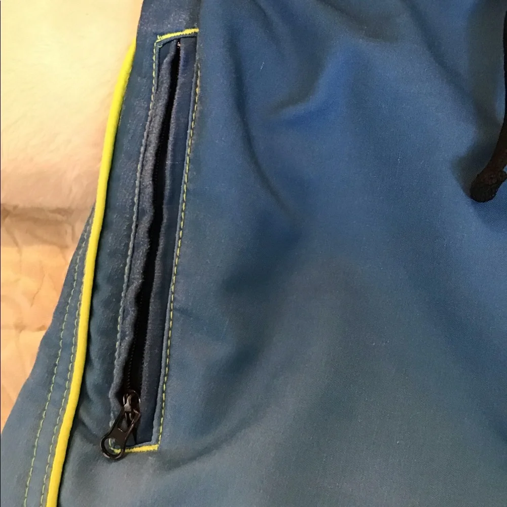 Us Apparel ocean stretch 32 board shorts blue green bright nice on board…